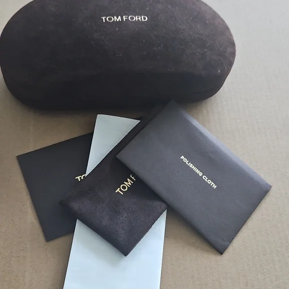 Tom Ford LUCILLA FT1063-01C Sunglasses display picture 1